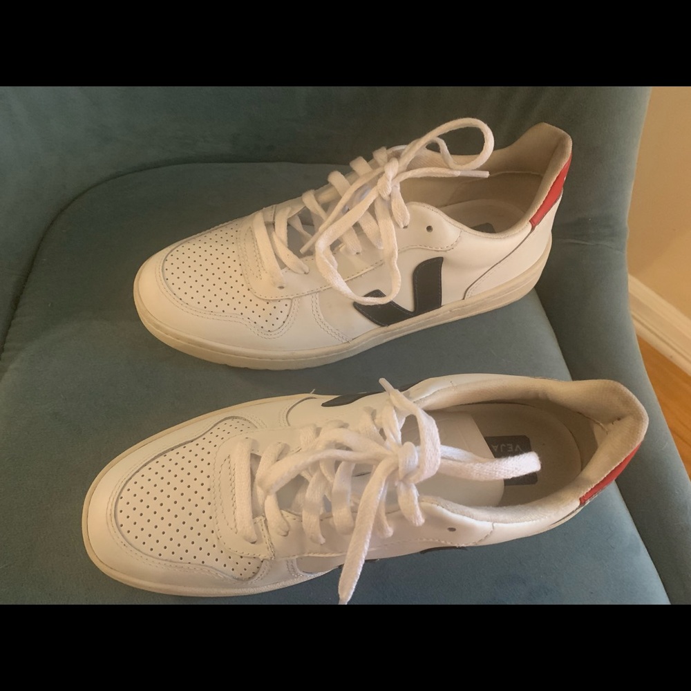 Veja V-10 sneakers worn only a handful of times.
